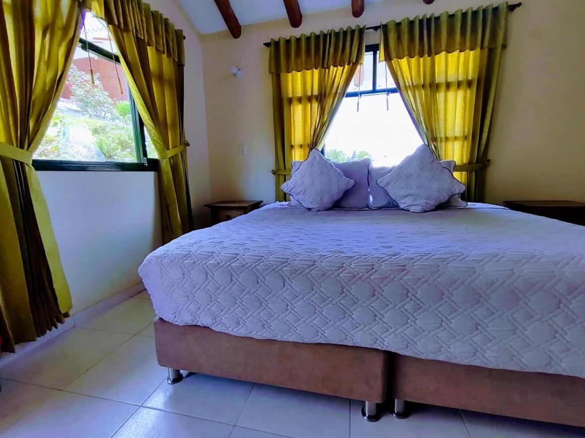 Hotel Cabanas San Cayetano Paipa Buitenkant foto