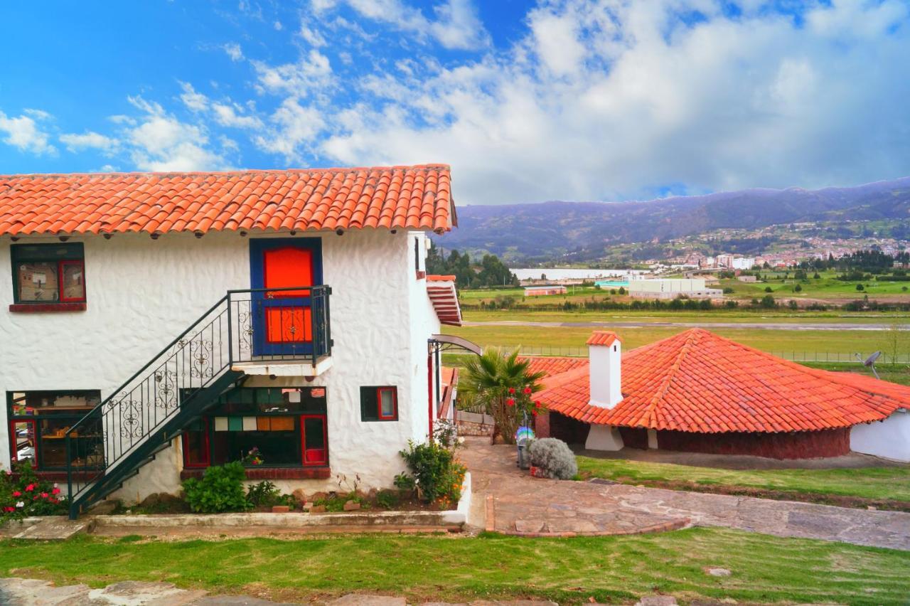 Hotel Cabanas San Cayetano Paipa Buitenkant foto